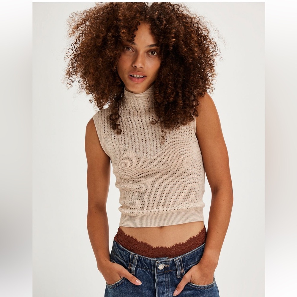 NEW FREEPEOPLE fresh feeling cami oatmeal color
